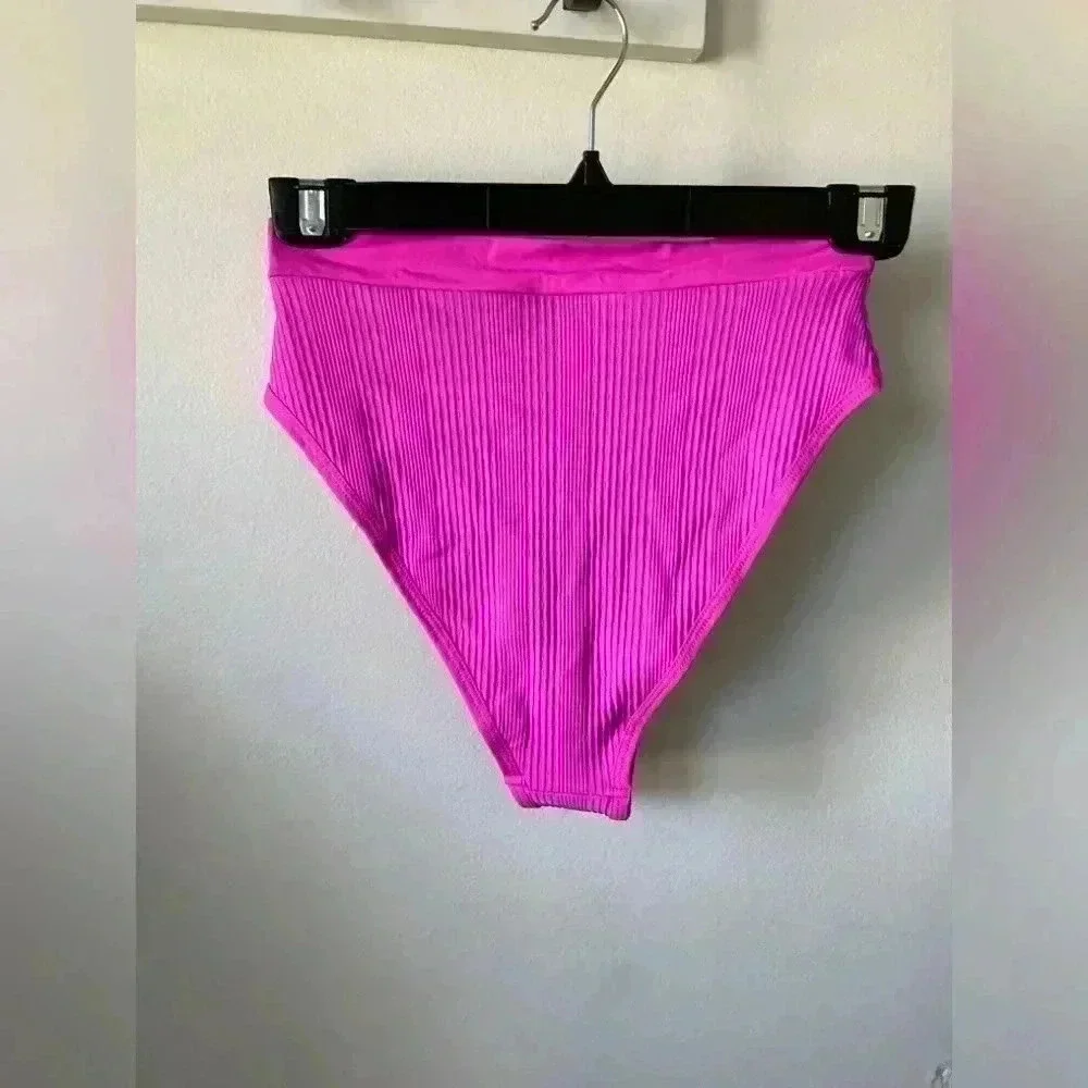 L*space French bikini bottoms fuschia Pointelle size L‎